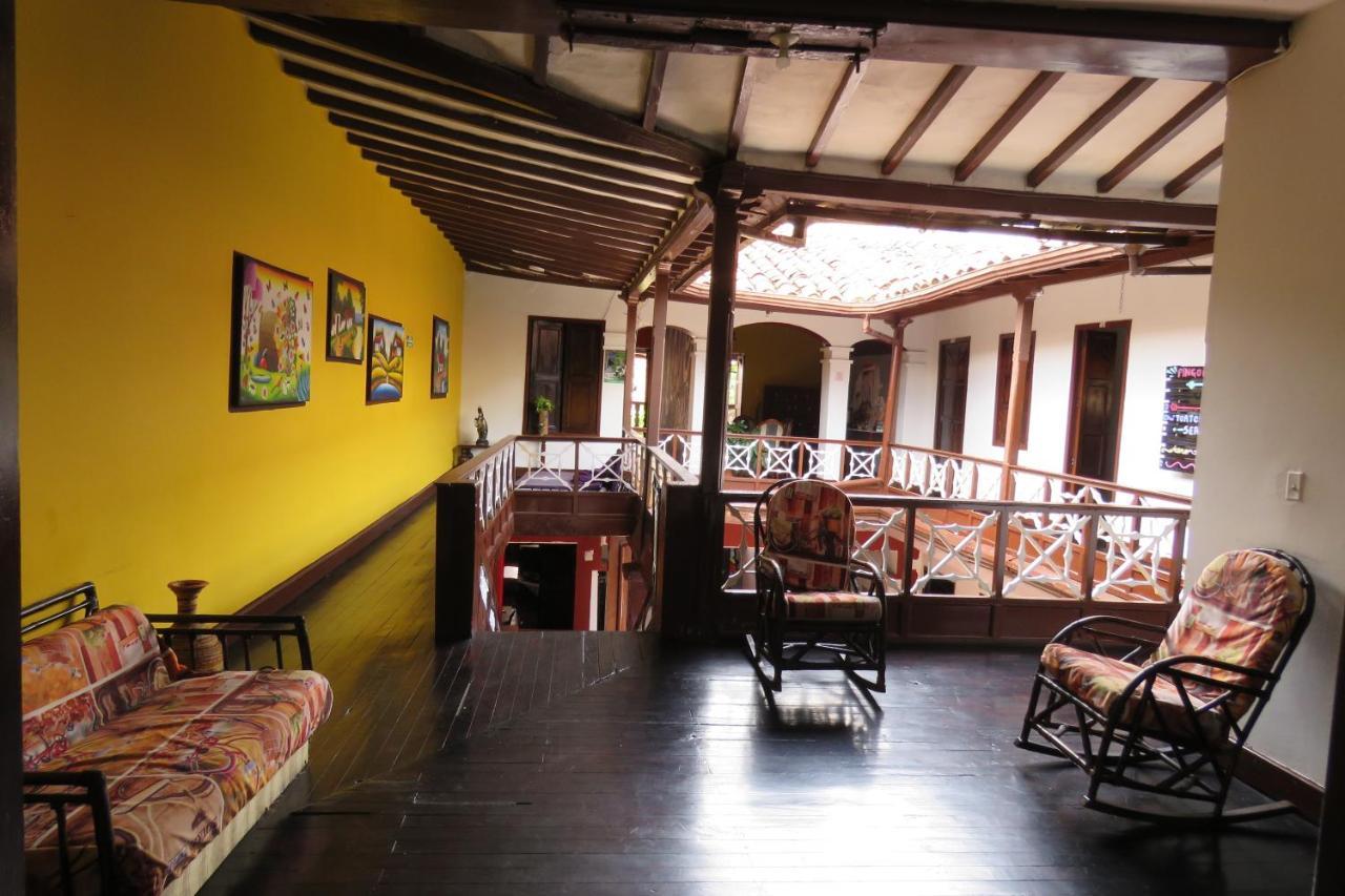 Hostel La Casona Don Juan San Gil Exterior foto